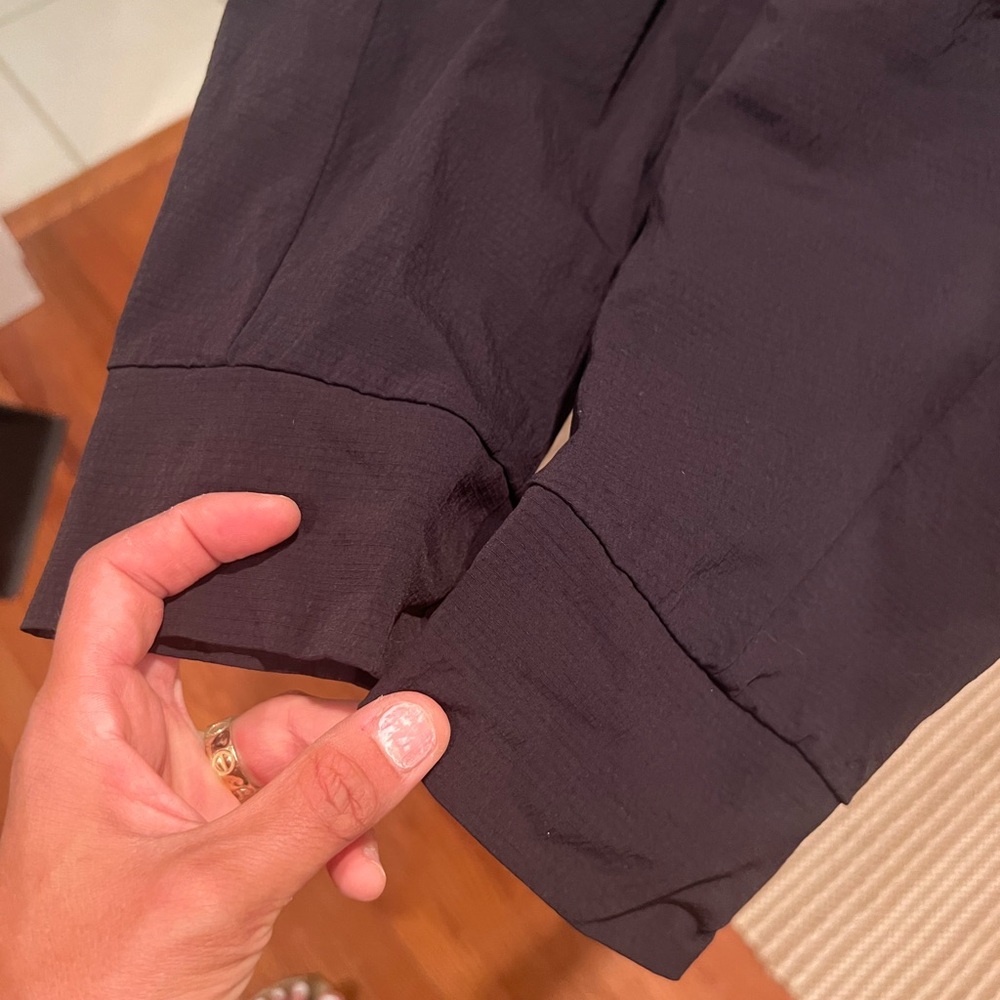 Athleta Tech Pants With Functional Zip Pockets Si… - image 7